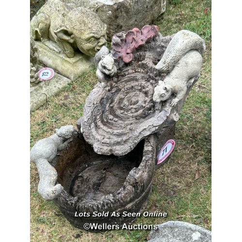 71 - The squirrel water feature, 48cm (h) x 37cm (w) x 55cm (d) / Please bring equipment and labour to as... 