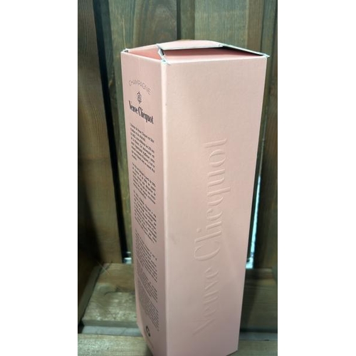 370 - VEUVE CLICQUOT ROSE CHAMPAGNE BRUT - 750ML - 12.5%  / G29