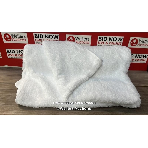 127 - ABYSS & HABIDECOR SUPERPILE 100 BATHSHEET 105X180 WHITE / APPEARS TO BE NEW / RRP: �!99 / G11