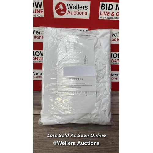 128 - CHESTER WHITE DOUBLE FITTED SHEET - 135X190 / APPEARS TO BE NEW, OPEN PACKAGE / RRP: �189 / G12