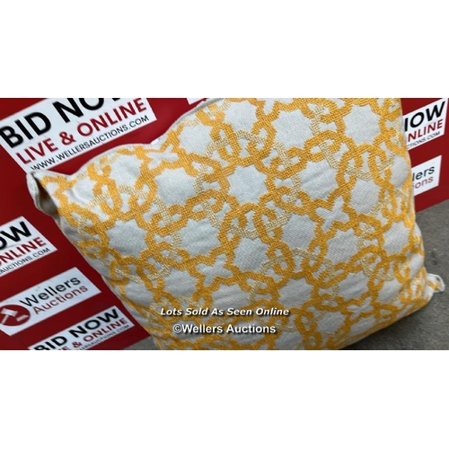 384 - SEP HONEY &  MUSTARD PUTRAJAYA GREY CUSHION / APPEARS TO BE NEW, WITHOUT TAGS / E70