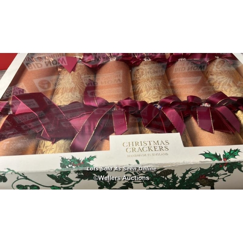 86 - TRADITIONAL CHRISTMAS CRACKERS SET (SET OF SIX) / APPEARS TO BE BRAND NEW / RRP: �750 / G10