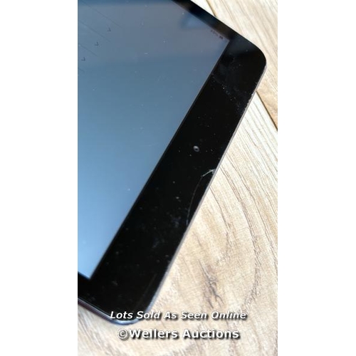 201 - APPLE IPAD MINI 2 / A1489 / SPACE GREY / 32GB / SERIAL NO. DLXN33NQFCM6 / I-CLOUD LOCKED / MINOR SCR... 