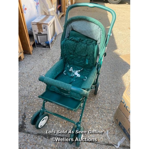 57 - Graco Seville push chair / Container no: BM000129