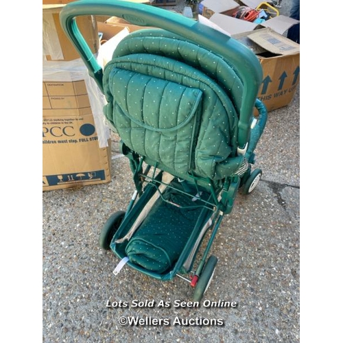 57 - Graco Seville push chair / Container no: BM000129