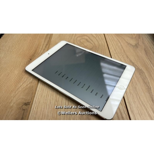 2020 - APPLE IPAD MINI 2 / A1489 / SILVER / 16GB / SERIAL NO. DQVNTPMCFCM8  / I-CLOUD LOCKED