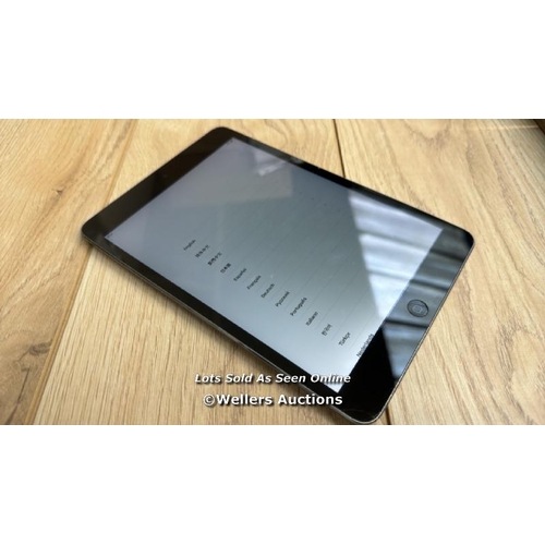 2029 - APPLE IPAD MINI 2 / A1489 / SPACE GREY / 32GB / SERIAL NO. F9GSG342FCM6  / I-CLOUD LOCKED