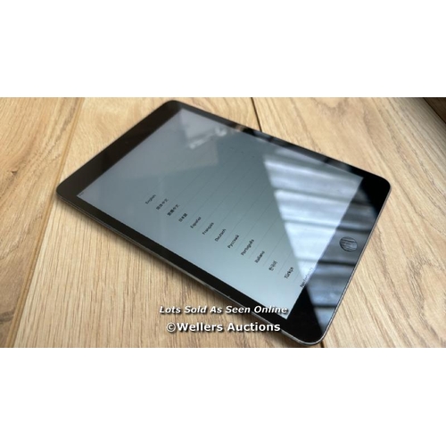 2030 - APPLE IPAD MINI 2 / A1489 / SPACE GREY / 32GB / SERIAL NO. F9FPNB1JFCM6  / I-CLOUD LOCKED