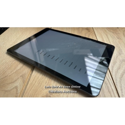 2246 - I-CLOUD UNLOCKED: APPLE IPAD AIR / A1474 / 32GB / SPACE GREY / SERIAL NO. DMPLKNLKFK11 / SCREEN DAMA... 