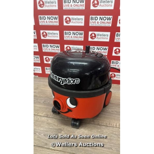 1171 - HENRY MICRO HI-FLO VACUUM CLEANER / POWERS UP / SIGNS OF USE