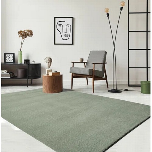 1041 - LATITUDE RUN HIROTO RUG IN GREEN / RUG SIZE: RECTANGLE 160 X 220CM / RRP:  71.99 / W2