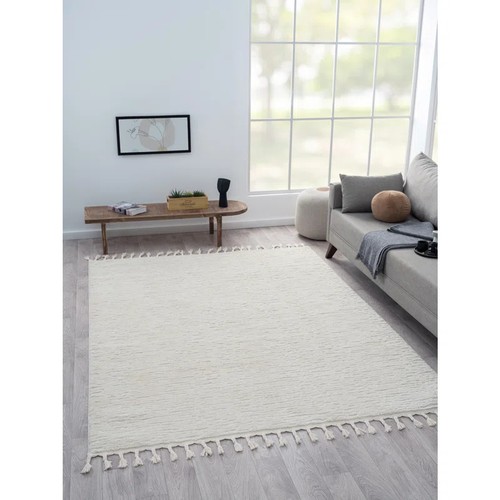 1054 - BRAYDEN STUDIO DREAM TAPIS WHITE RUG / RUG SIZE: RECTANGLE 190 X 240CM / RRP:  155.99 / A33