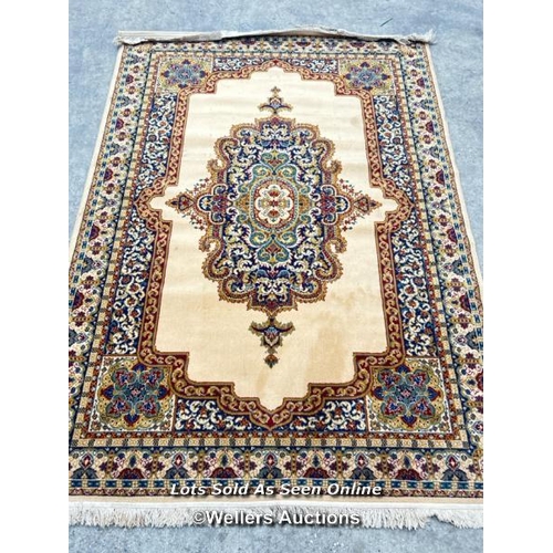 96 - Persian style rug, 236 x 171cm