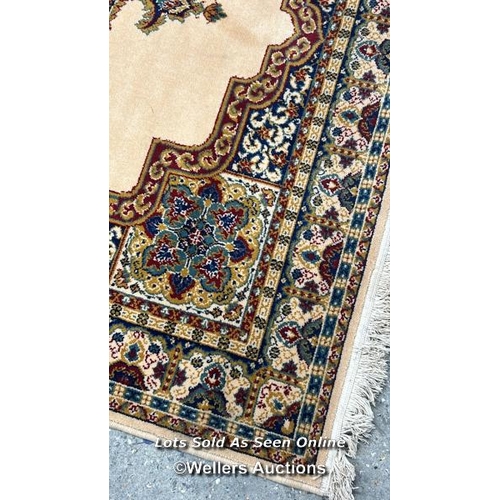 96 - Persian style rug, 236 x 171cm