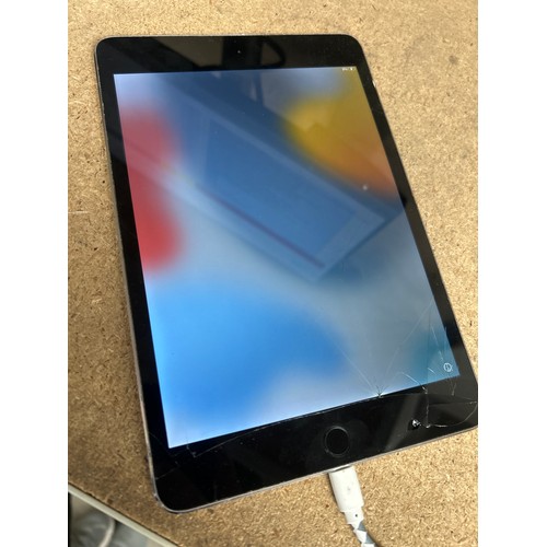 2132 - I-CLOUD UNLOCKED: APPLE IPAD MINI 4 / A1538 / 128GB / SPACE GREY / SERIAL NO. F9FX84B0GHKJ / SCREEN ... 