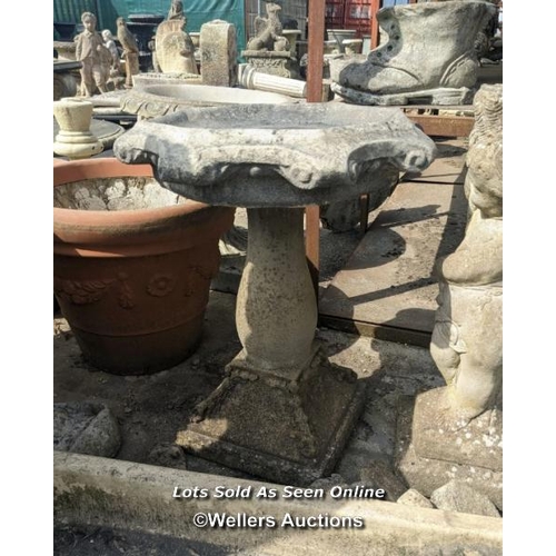 15 - w0073 Reconstituted stone octagonal birdbath, H:69cm x W: 55cm