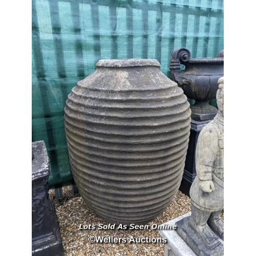 81 - p0081 Marble fibre stone beehive urn, H:127cm x W:84cm