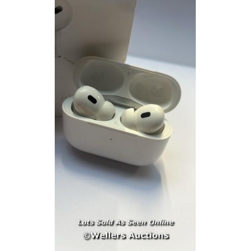 8707 - APPLE AIRPODS PRO (2ND GEN) MTJV3ZM/A / POWERS UP / CONNECTS TO BUETOOTH AND PLAYS MUSIC