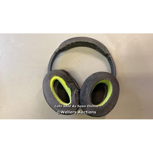 9505 - BOSE QUIET COMFORT 15 MODEL: QC-15 HEADPHONES WITH CORD - FOAM DAMAGED