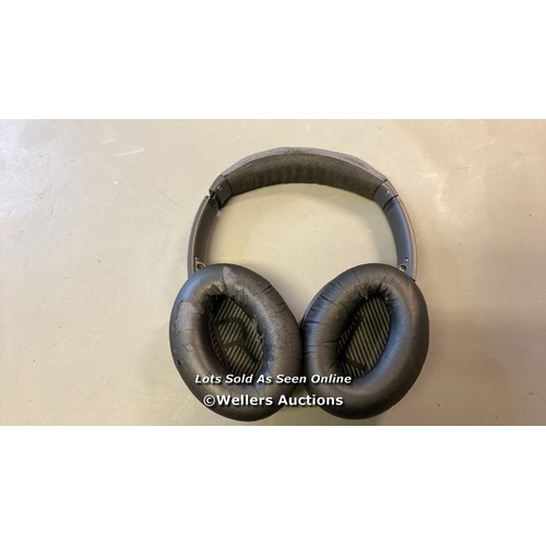 9513 - BOSE QC35 WITH CASE AND CORD HEADPHONES -FOAM DAMAGED