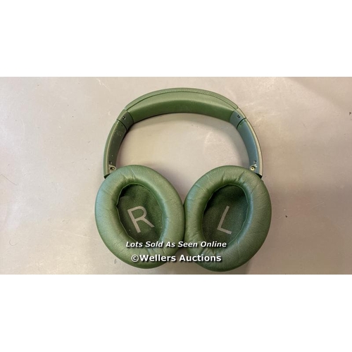 9521 - BOSE MODEL: 437310 GREEN  HEADPHONES WITH CASE