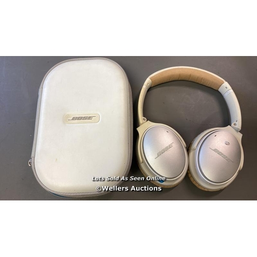 9522 - BOSE QC25 CREAM COLOUR HEADPHONES WITH CASE AND CABLE