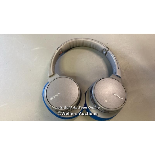 9540 - SONY DIGITAL WH -CH700N HEADPHONES -FOAM SLIGHTLY DAMAGED