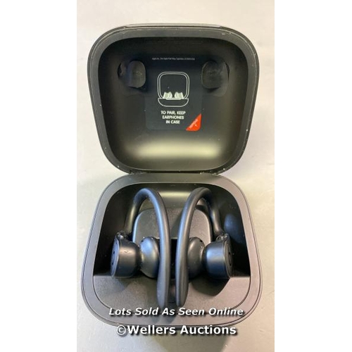 9550 - EARPHONES IN CASE BEATS MODEL: A2078