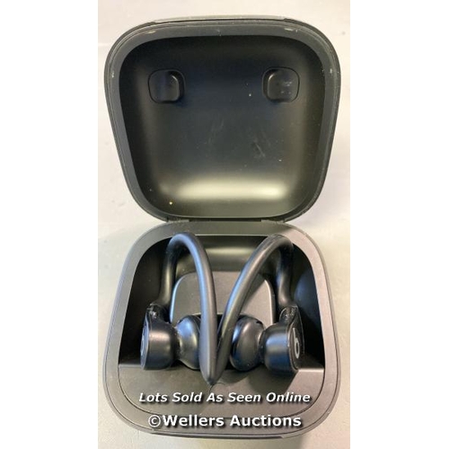 9551 - EARPHONES IN CASE BEATS MODEL: A2078