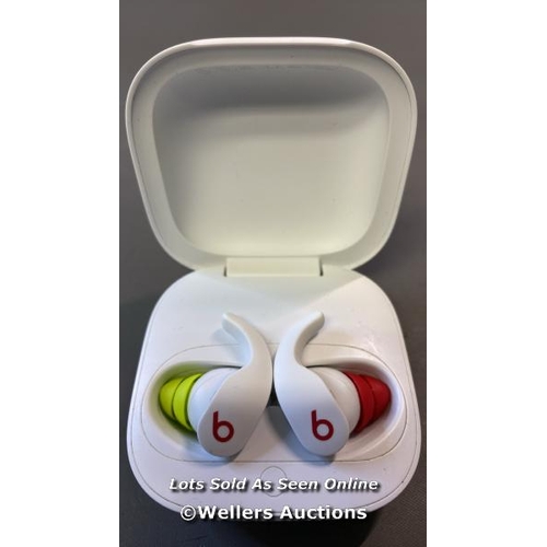 9560 - EARBUDS BEATS MODEL: A2578