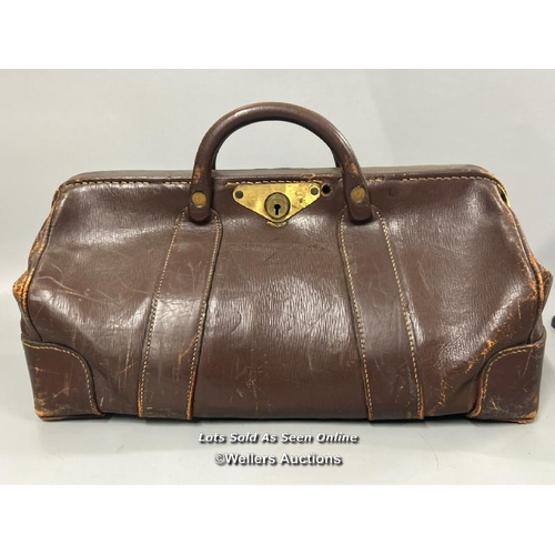 160 - A vintage leather cash bag with padlock and chain, base 50cm long. height 25cm (Lot subject to VAT) ... 