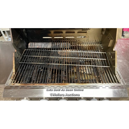 6696 - KIRKLAND SIGNATURE 6 BURNER GASS BBQ / APPEARS IN GOOD CONDITION BUT HAS BEEN USED - SEE IMAGES