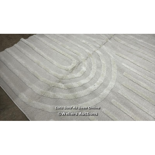 8009 - PACO GENUA 230- 330CM CREAM RUG  / MINIMAL SIGNS OF USE / W2