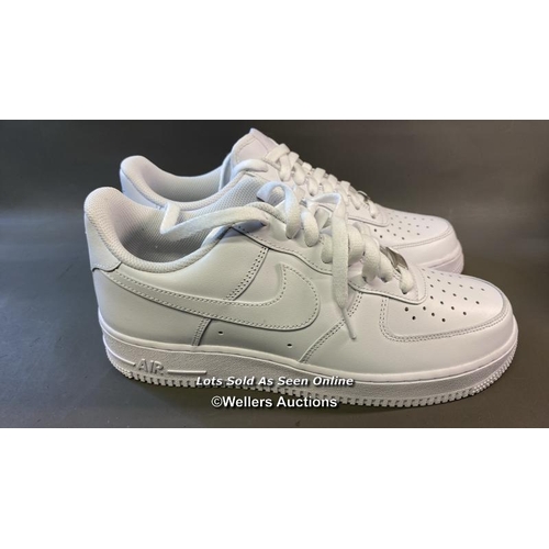 9569 - NIKE TRAINERS AIR FORCE 1 '07  SIZE UK 8 - BRAND NEW