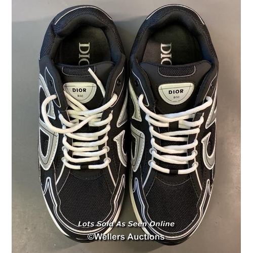 9571 - CHRISTIAN DIOR TRAINERS B30 SIZE 05 21 46