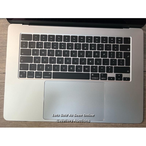 8214 - APPLE MACBOOK AIR 15.3