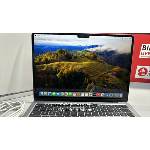 8223 - APPLE MACBOOK AIR 2022 / APPLE M2 CHIP WITH NEXT-GENERATION CPU, GPU AND MACHINE LEARNING PERFORMANC... 