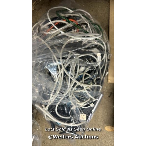 2857 - BAG OF CABLES / G