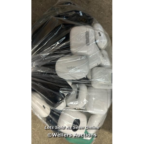 2880 - BAG OF AIRPODS CASES