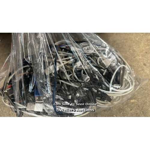 2890 - BAG OF CABLES