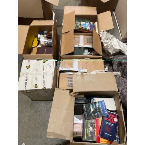 81 - Five boxes of books and one of CDs / Container no.  BM000508