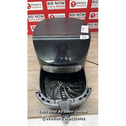 4334 - GOURMIA 6.7L DIGITIAL AIR FRYER / POWERS UP / SIGNS OF USE  / D13