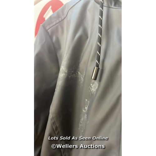 4468 - LADIES NEW WEATHERPROOF GREY RAIN COAT / XL / MINOR WIPEABLE MARKS / S