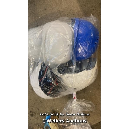 4615 - BAG OF WORK HELMETS X5