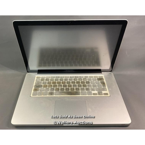 9509 - APPLE MACBOOK PRO 15