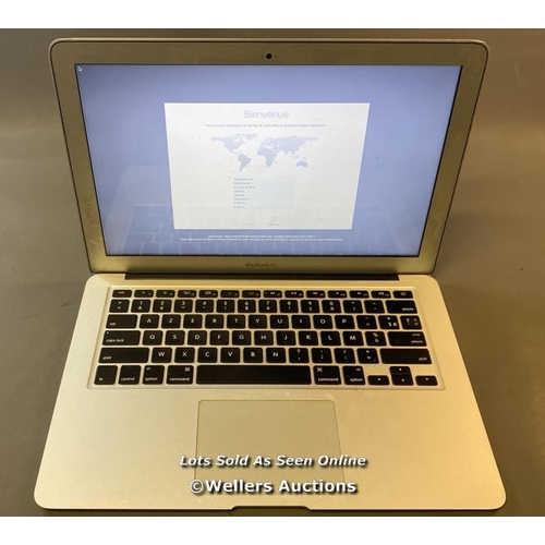 9533 - APPLE MACBOOK AIR 13