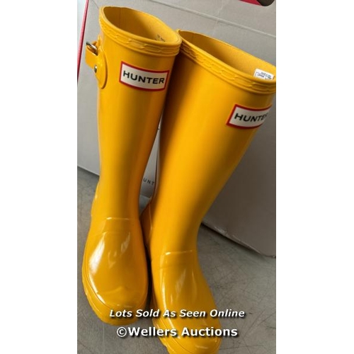 6147 - CHILDRENS NEW & BOXED HUNTER CLASSIC TALL WELLINGTON BOOTS / UK 1 / E79