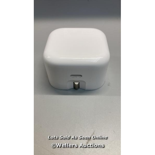 6599 - APPLE 20W USB-C POWER ADAPTER (2024) / APPEARS TO BE IN GOOD CONDITION / SEE ALL IMAGES TO ASSIST / ... 