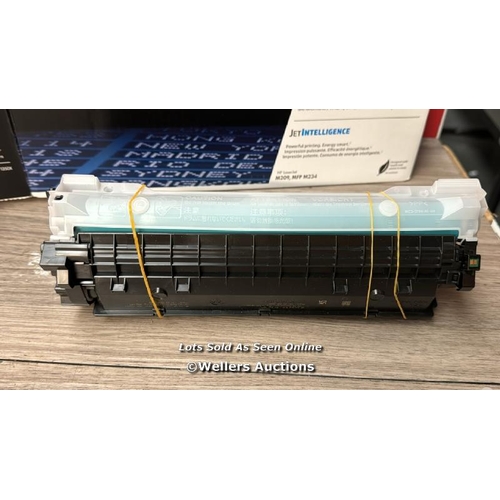 8017 - HP W1350X 135X HIGH YIELD ORIGINAL LASERJET TONER CARTRIDGE, BLACK, SINGLE PACK / MINIMAL SIGNS OF U... 