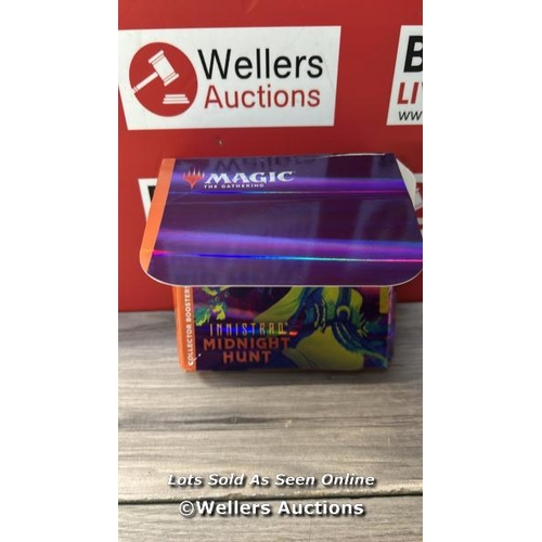 mtg midnight hunt collector booster box Magic The Gathering Innistrad: Set and 1 Land card Innistrad: Midnight Hunt Collector Booster